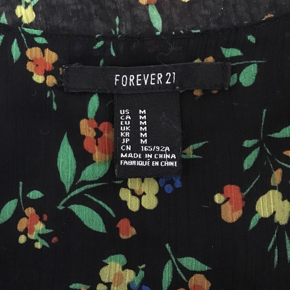 Forever 21 Floral Top - Picture 3 of 5